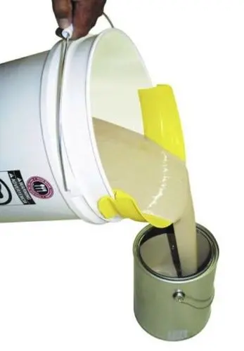 Foampro #135 5 Gallon Snap On Paint Bucket / Pail Pouring Spout 1