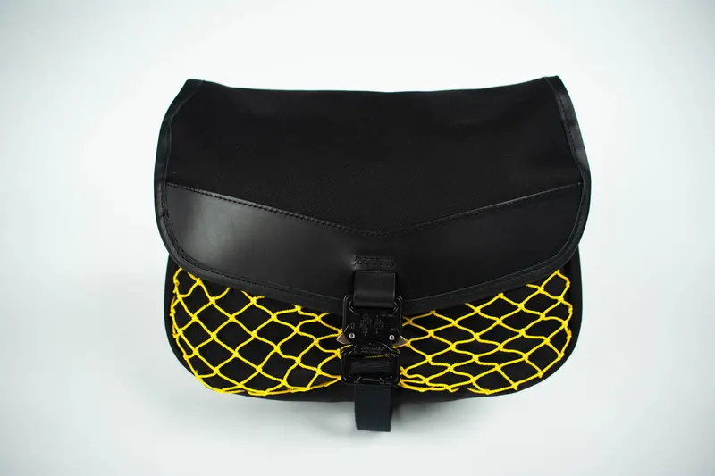 Poacher Messenger Bag (Made In England 🇬🇧) 1