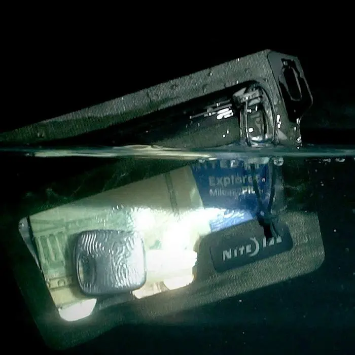 Runoff® Waterproof Wallet 1