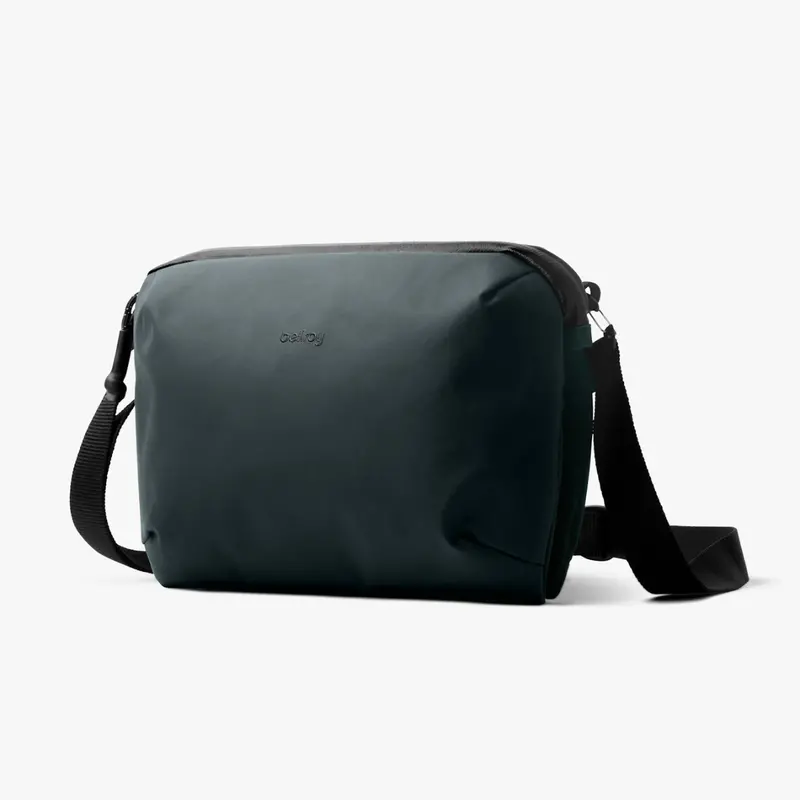 Venture Travel Crossbody 1