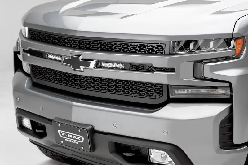 Zroadz Z311261 Replacement Main Grille – Oem-Style Fitment For Enhanced Front End Styling 1